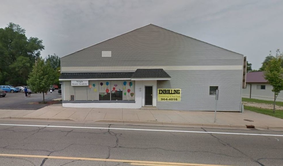 More Photos Of 492 Capital Ave SW, Battle Creek Freestanding For Sale