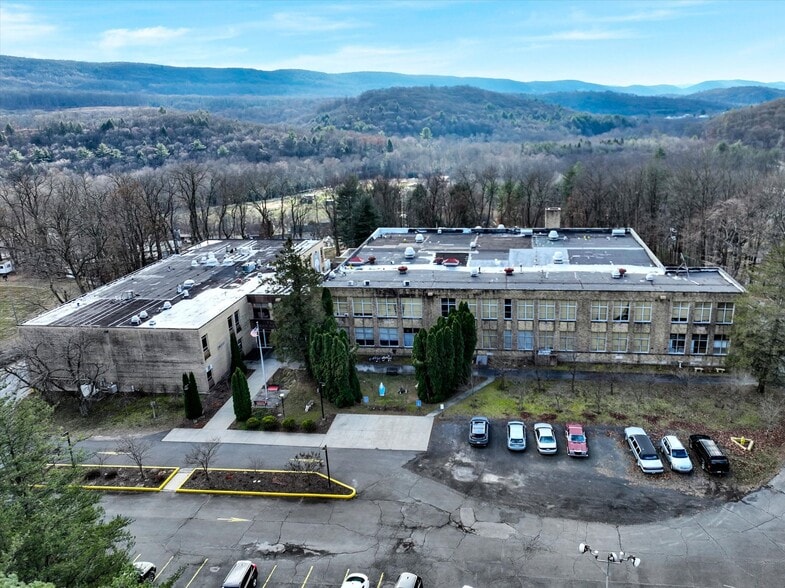 More Photos Of 15 Alliance St, New Philadelphia Rehabilitation Center For Sale