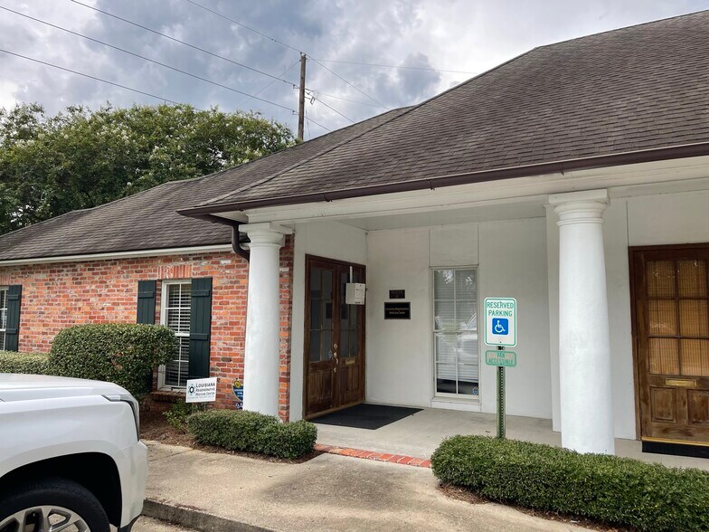 More Photos Of 9456 Jefferson Hwy, Baton Rouge Medical For Lease