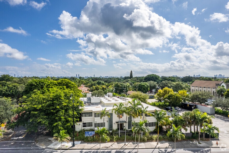 More Photos Of 5061 Biscayne Blvd, Miami Office For Lease