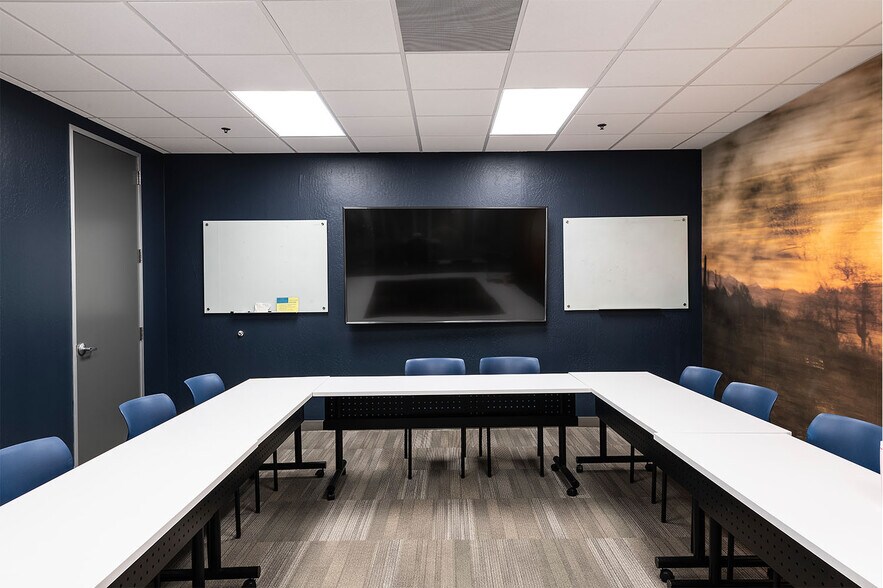 More Photos Of 22601 N 19th Ave, Phoenix Office For Sale