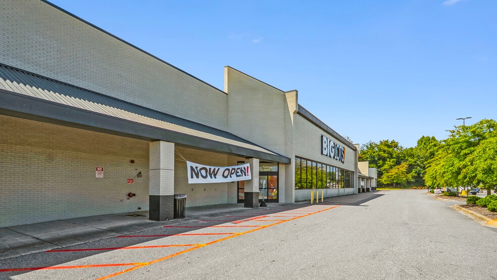 More Photos Of 1247 Burkemont Ave, Morganton Unknown For Lease