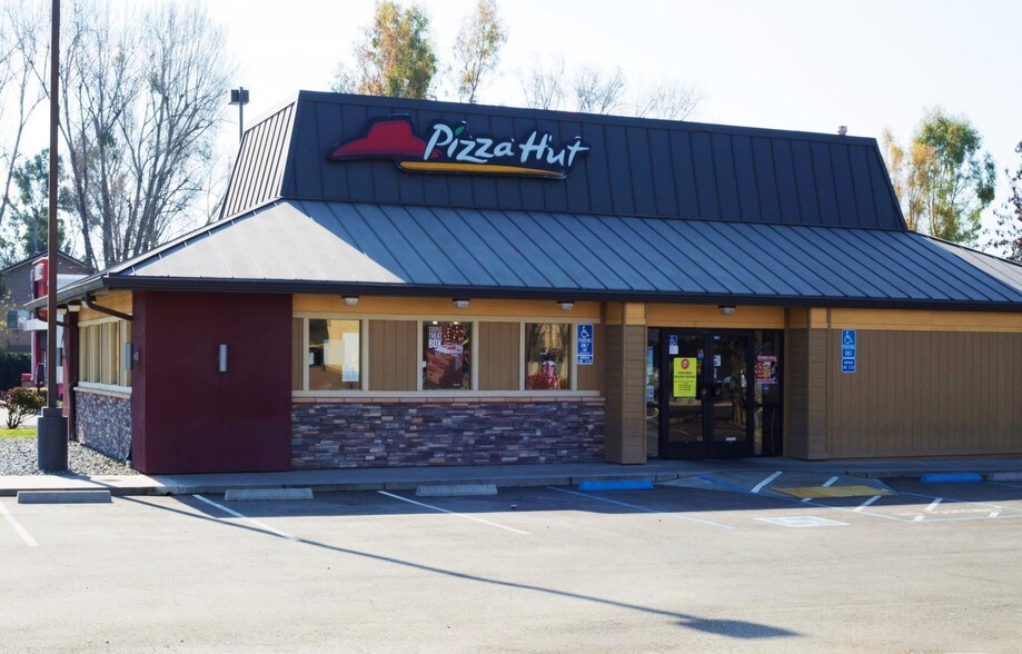 More Photos Of 1029 N Lemoore Ave, Lemoore Fast Food For Lease