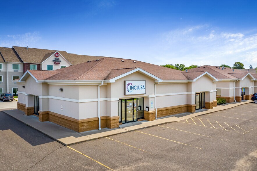 More Photos Of 1700-1712 Stout St, Menomonie Unknown For Lease