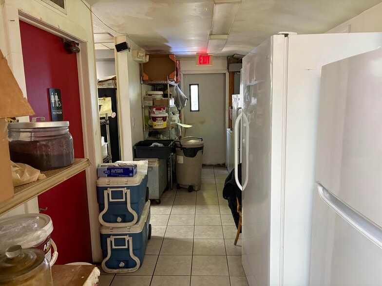 More Photos Of 125 Yantic Rd, Norwich Restaurant For Sale