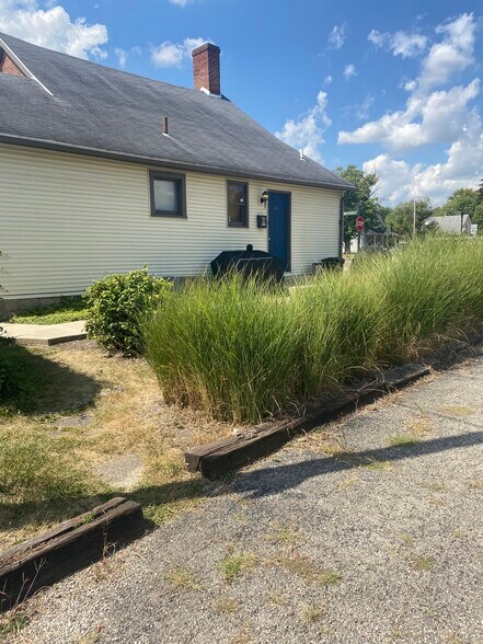 More Photos Of 120 N Main St, Englewood Loft Creative Space For Sale