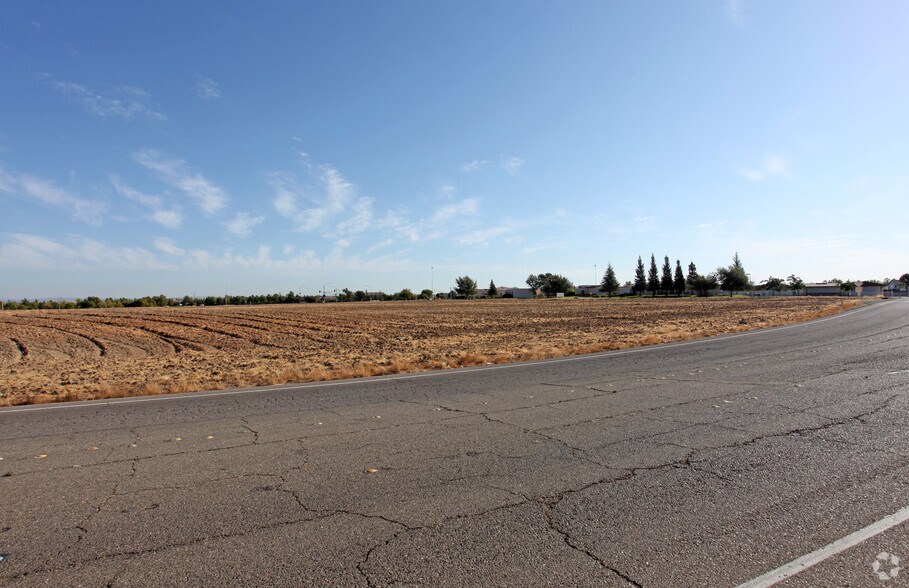 More Photos Of 8150 Industrial Ave, Roseville Land For Sale