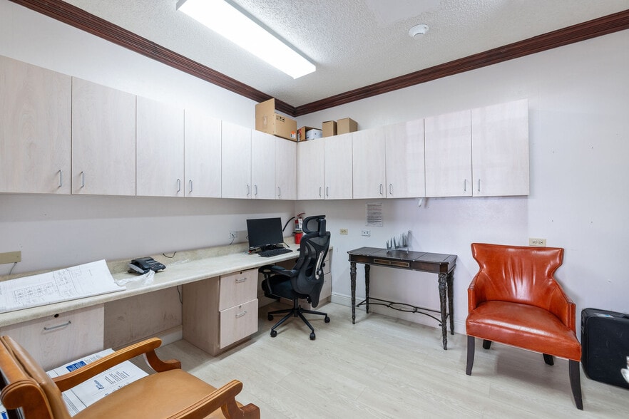 More Photos Of 151 SW 1st St, Dania Beach Assisted Living For Lease