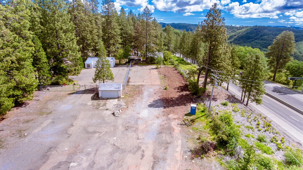 More Photos Of 5060 Pony Express Trl, Camino Industrial For Sale