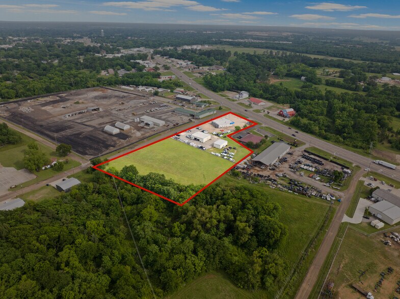 More Photos Of 2300 W Ferguson Rd, Mount Pleasant Freestanding For Lease