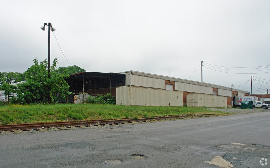 More Photos Of 1209 Admiral St, Richmond Warehouse For Lease
