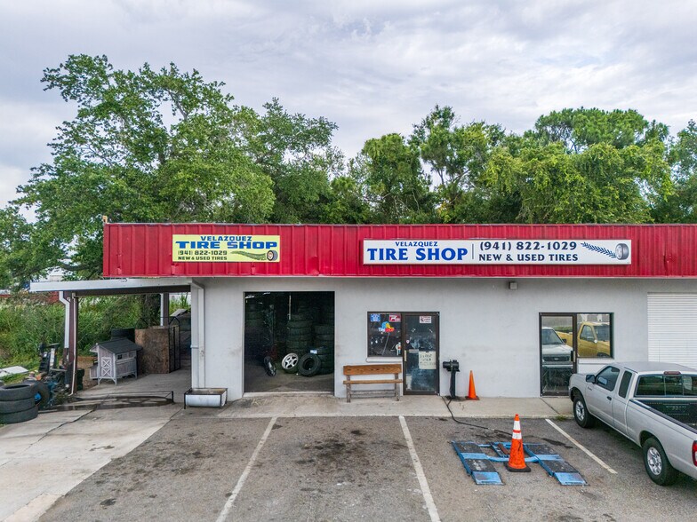 More Photos Of 1900 N Washington Blvd, Sarasota Flex For Sale