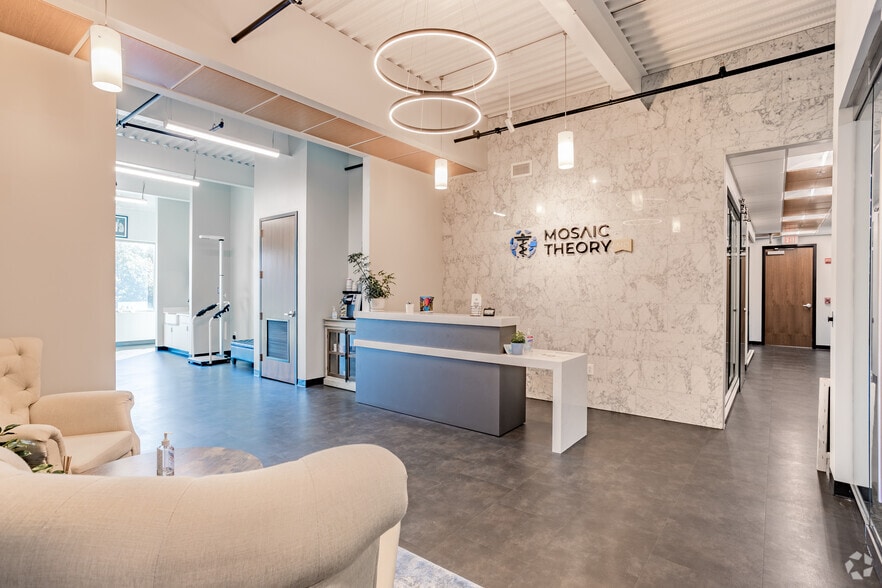 More Photos Of 22365 Broderick Dr, Sterling Medical For Lease