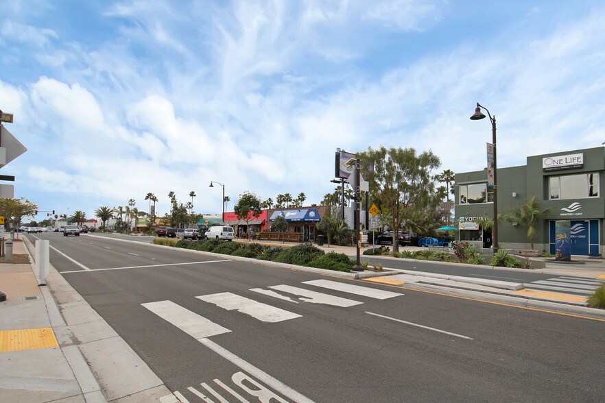 More Photos Of 153 N Highway 101, Solana Beach Storefront Retail Office For Lease