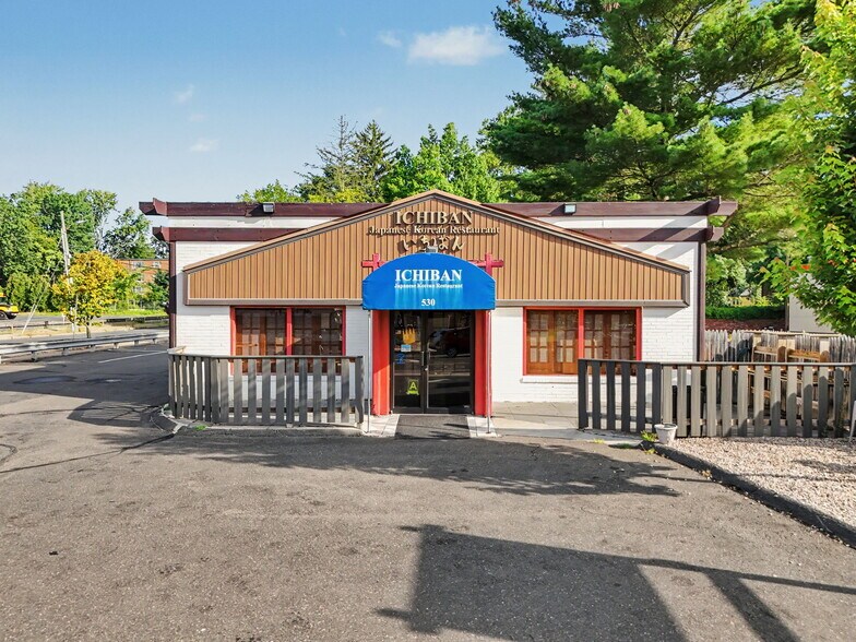 Primary Photo Of 530 Farmington Ave, Hartford Restaurant For Sale