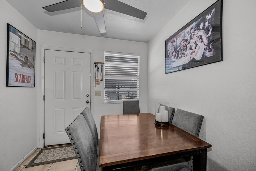 More Photos Of 1231 Illinois Ave, Palm Harbor Apartments For Sale