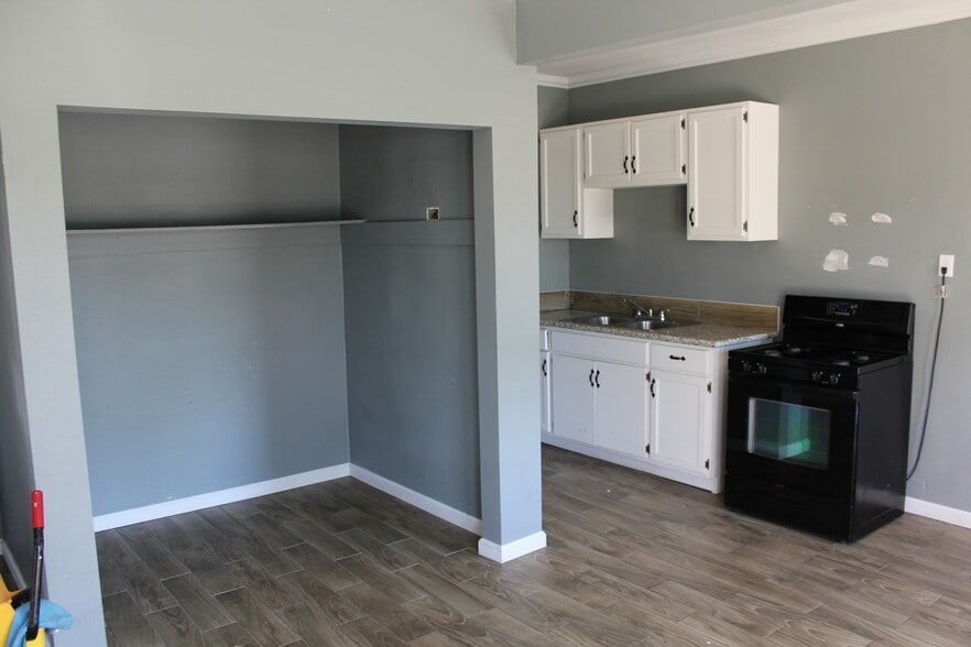 More Photos Of 901 N Arrowhead Ave, San Bernardino Apartments For Sale