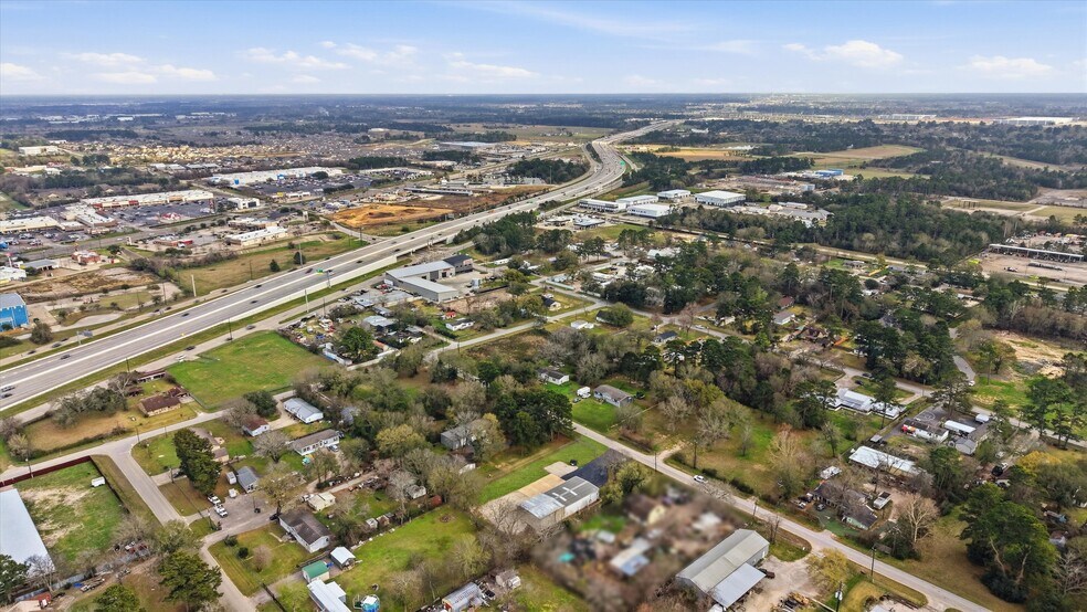 More Photos Of 14102 Pine Meadow Ln, Tomball Warehouse For Lease