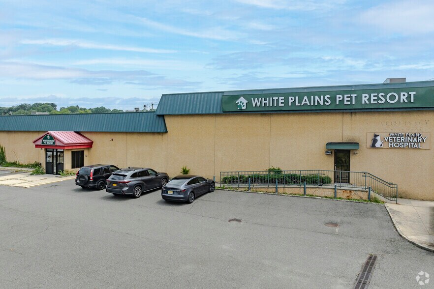 More Photos Of 1 Brockway Pl, White Plains Veterinarian Kennel For Lease