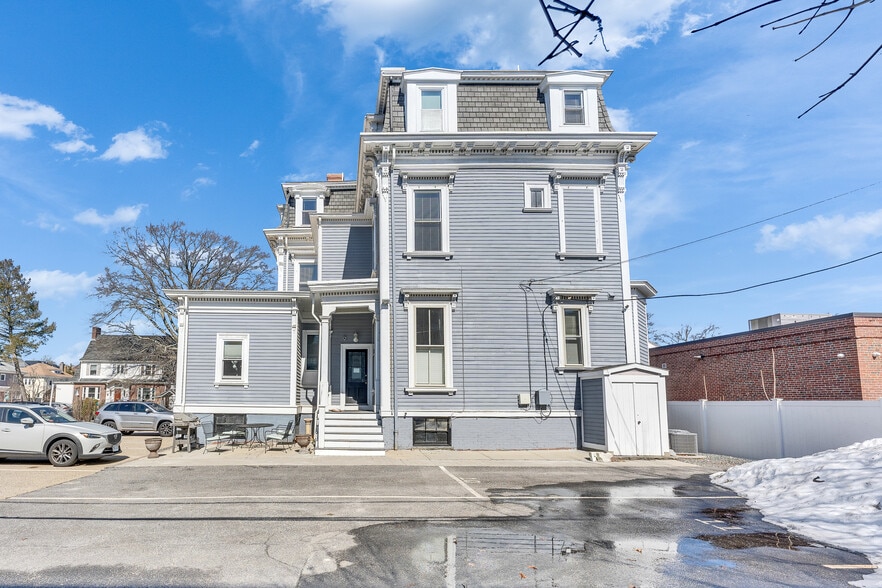 More Photos Of 453 Angell St, Providence Apartments For Sale