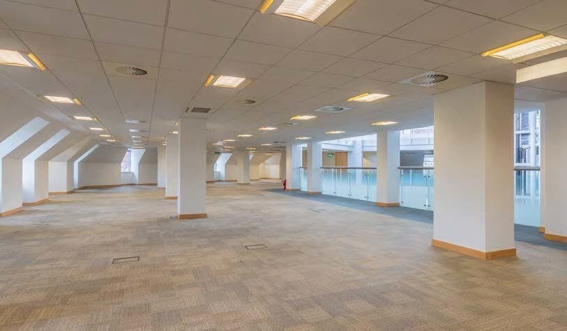 More Photos Of 1 Queen St, Bristol Office For Sale