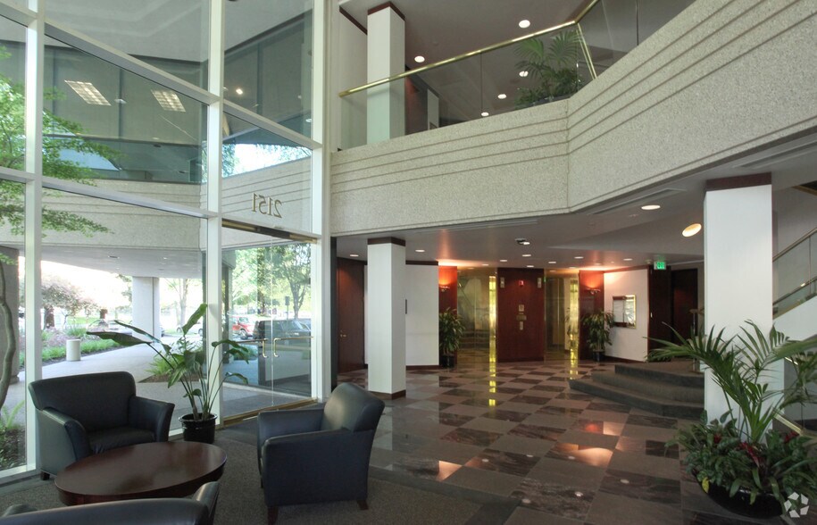 More Photos Of 2150 River Plaza Dr, Sacramento Unknown For Lease
