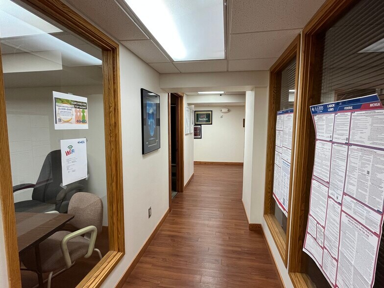 More Photos Of 201 S Ann Arbor St, Saline Office For Sale