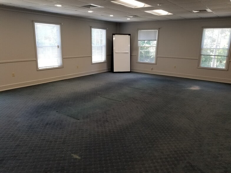 More Photos Of 365 Main St, Watertown Office For Sale