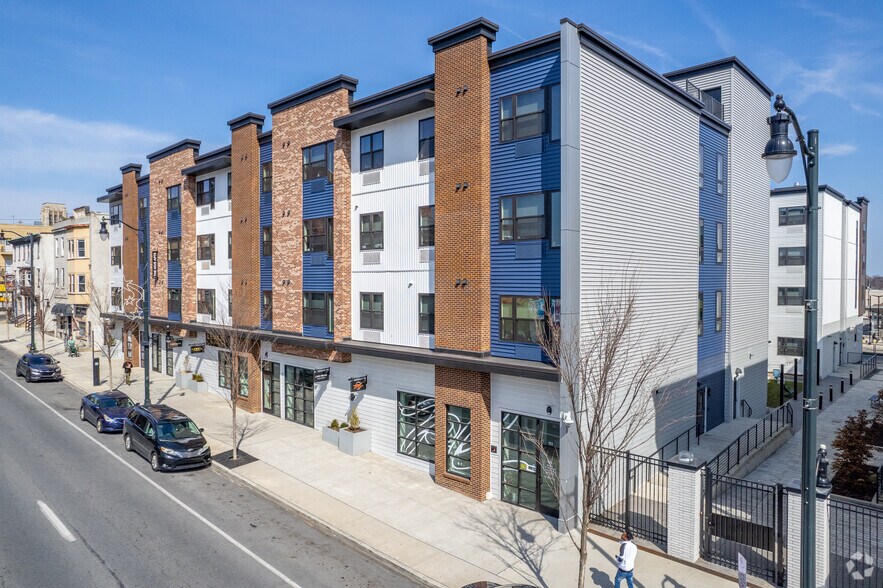 More Photos Of 107 N 7th St, Allentown Apartments For Lease