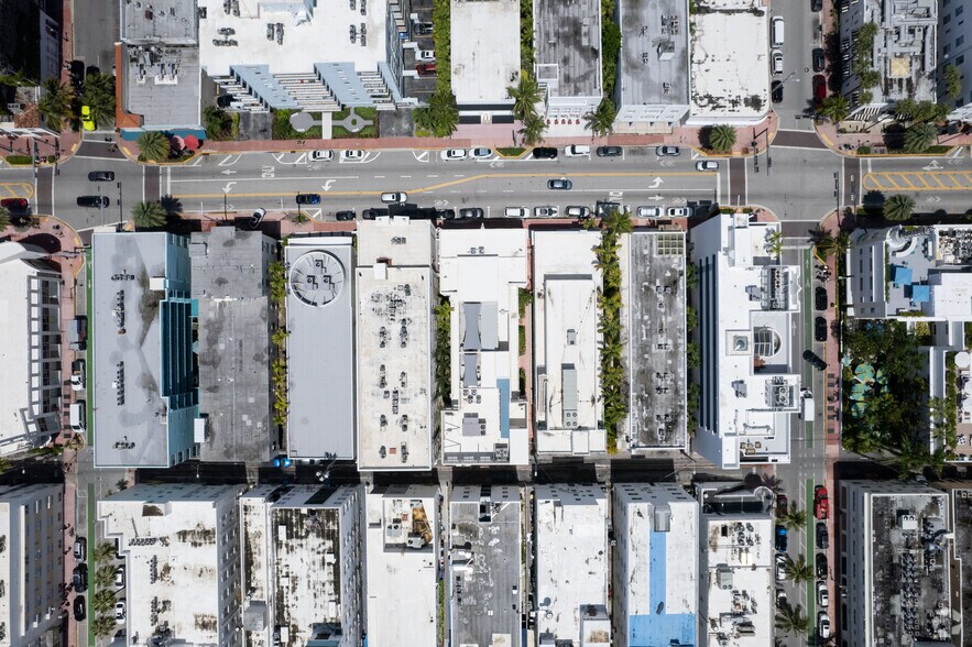 More Photos Of 745 Collins Ave, Miami Beach Storefront For Sale