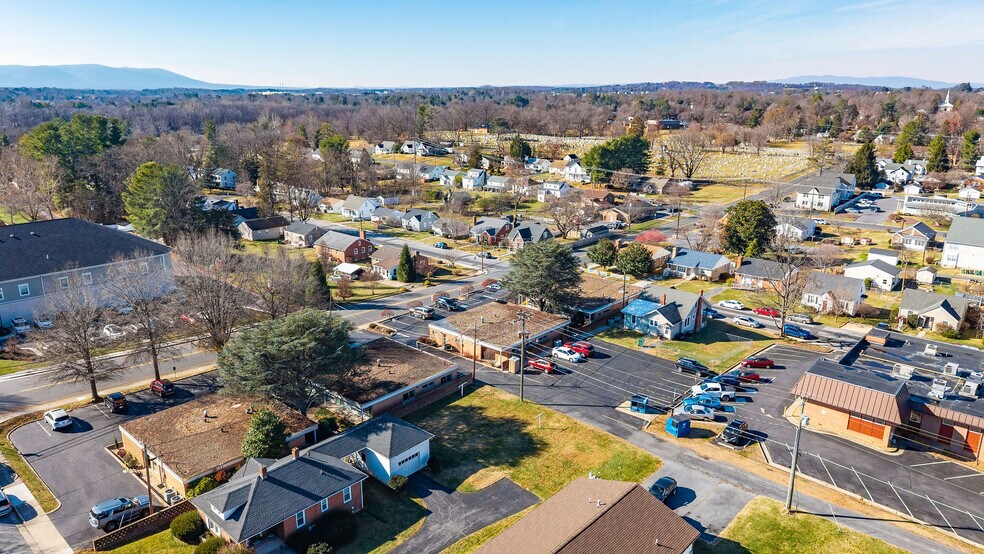 More Photos Of 1305 13th St, Waynesboro Medical For Sale