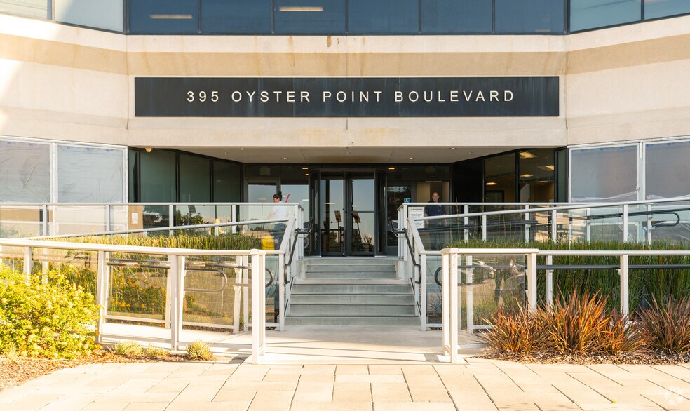 More Photos Of 400 Oyster Point Blvd, South San Francisco Office For Lease