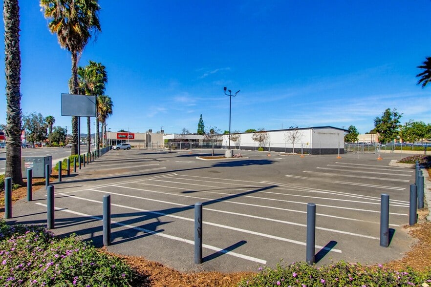 More Photos Of 760-762 W Mission Ave, Escondido Auto Repair For Lease