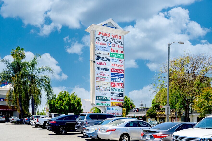 More Photos Of 19522-19598 Ventura Blvd, Tarzana General Retail For Sale