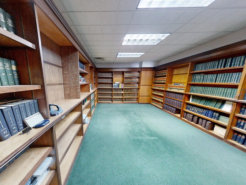 More Photos Of 818 State St, Erie Storefront Retail Office For Sale