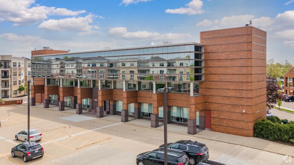 Primary Photo Of 4901 Hunt Rd, Blue Ash Office For Lease