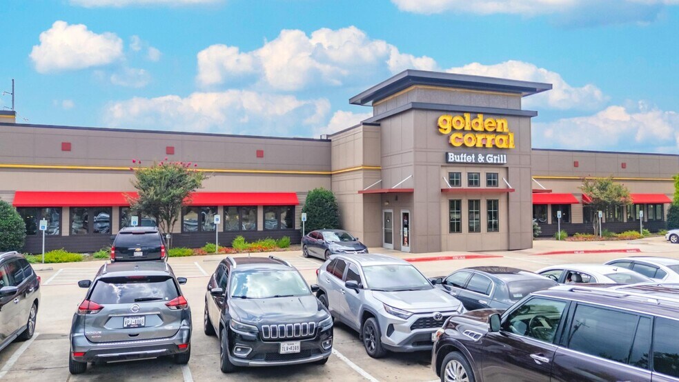 Primary Photo Of 7300 S Interstate 35, Austin Restaurant For Sale