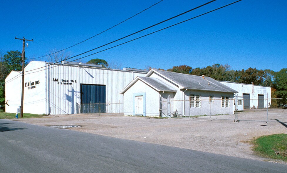 More Photos Of 332 Martin St, Houston Manufacturing For Lease