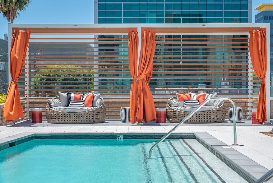 More Photos Of 6240 W Sunset Blvd, Los Angeles Apartments For Lease