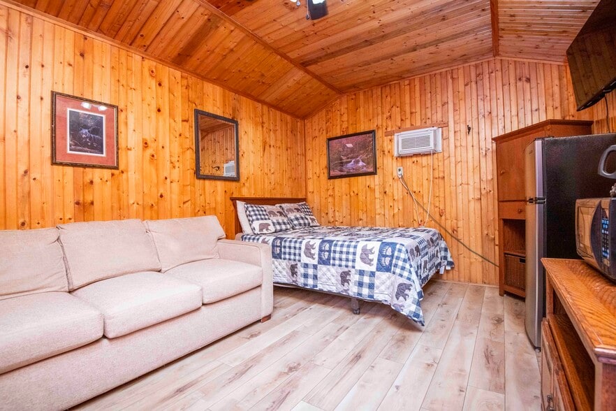 More Photos Of 251 Spring Valley Rd, Pigeon Forge Trailer Camper Park For Sale