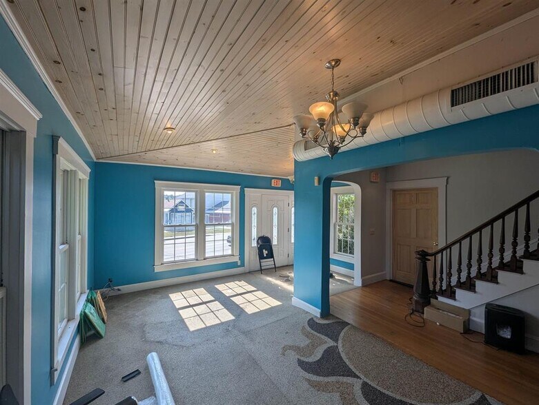 More Photos Of 198 Washington St, Claremont Office For Sale