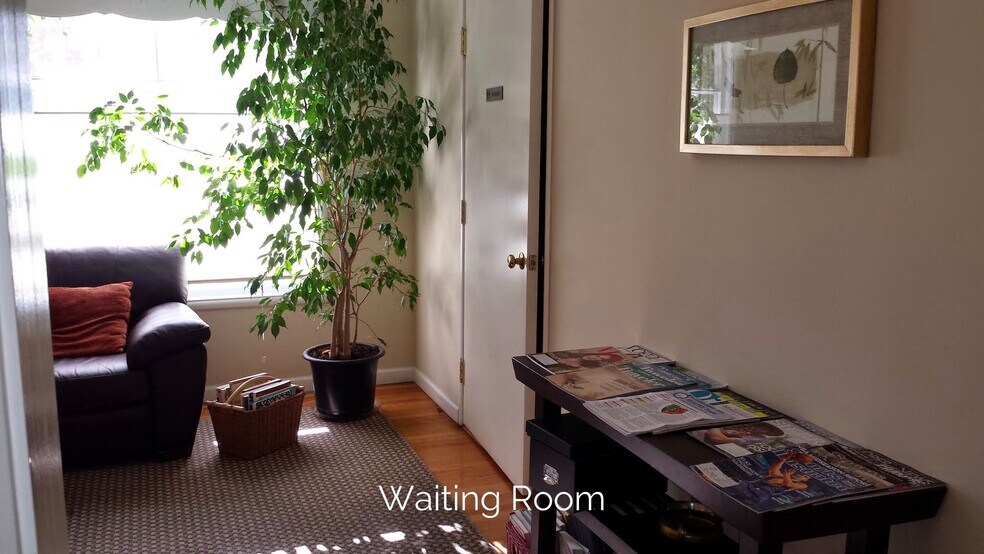 More Photos Of 935 Middlefield Rd, Palo Alto Medical For Lease