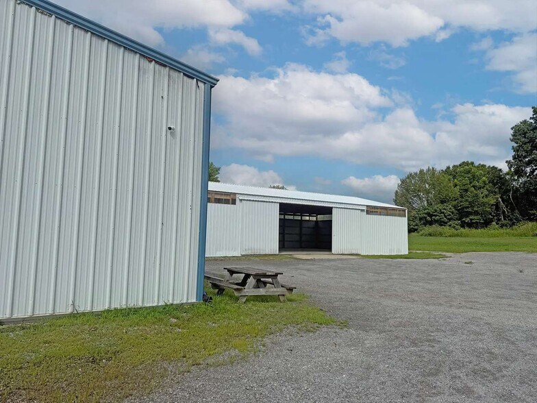 More Photos Of 972 Old US 68, Campbellsville Unknown For Lease