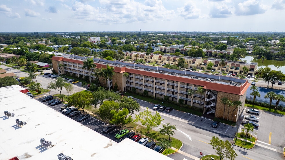 More Photos Of 1700 NW 58th Ter, Sunrise Apartments For Sale