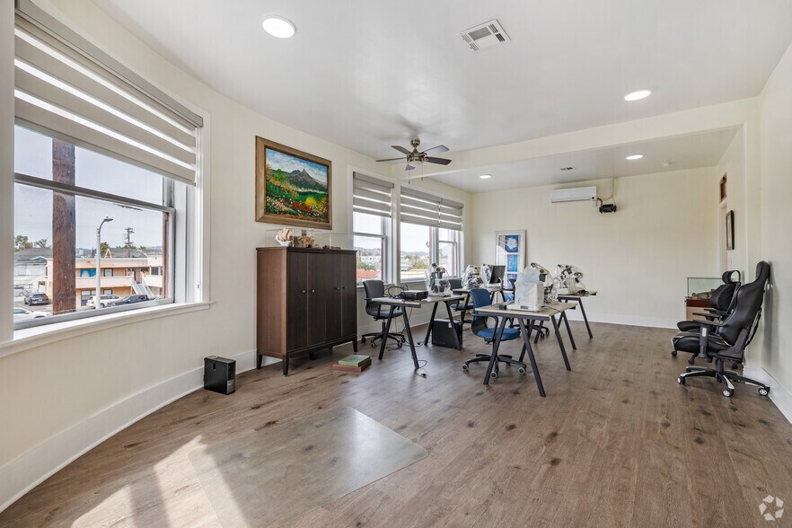 More Photos Of 4109-4117 W Pico Blvd, Los Angeles Office For Sale