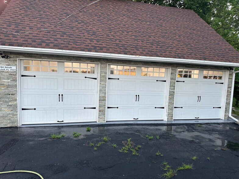 More Photos Of 861 DeKalb Pike, Center Square Industrial For Lease