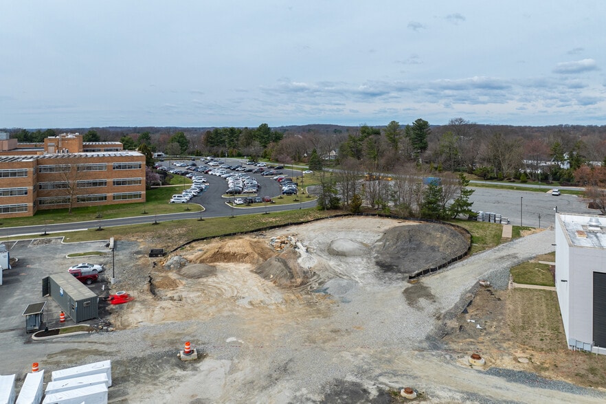 More Photos Of 3205 Avenue North Blvd, Wilmington Unknown For Lease