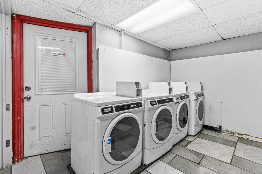 More Photos Of 1860 S Grove St, Denver Apartments For Sale