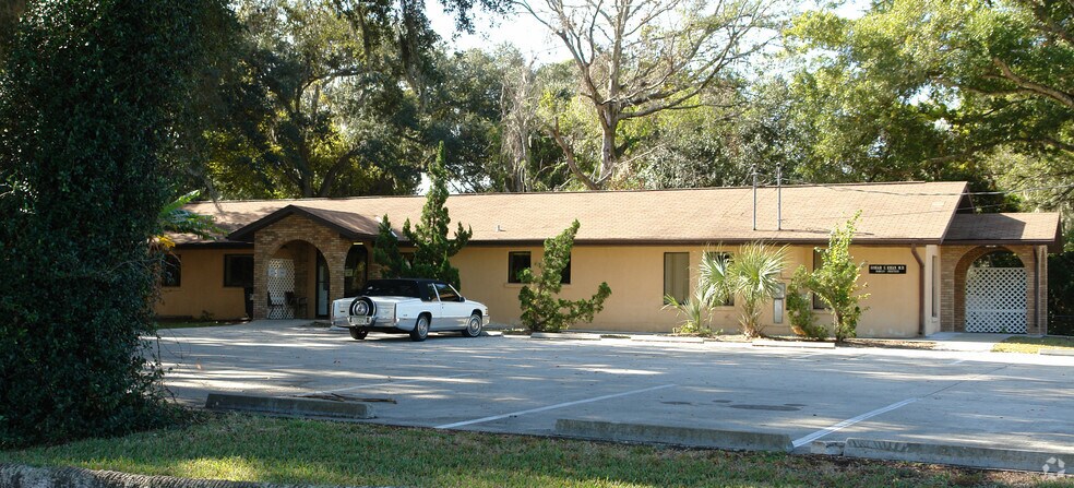 More Photos Of 905 Beville Rd, Daytona Beach Medical For Sale