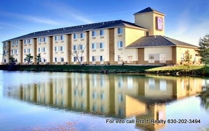 Primary Photo Of 3920 Hospitality Ln, Decatur Hotel For Sale